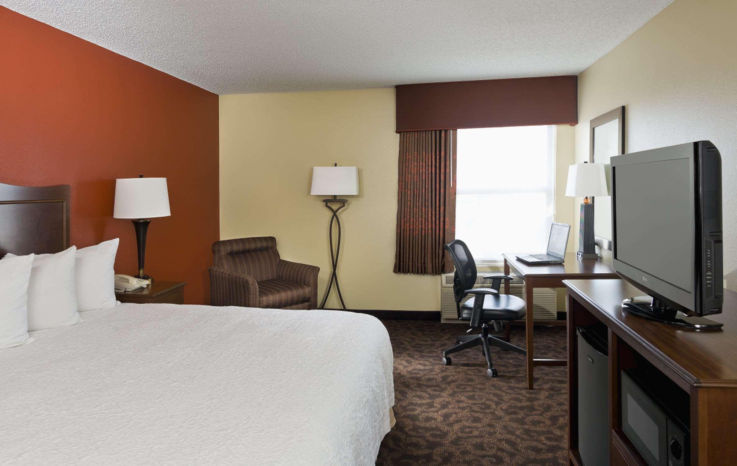 Hampton Inn Сан Анджело Экстерьер фото