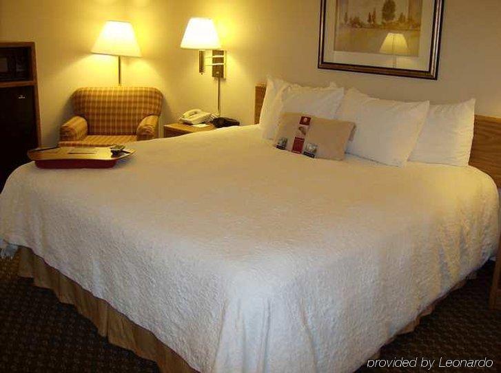 Hampton Inn Сан Анджело Номер фото