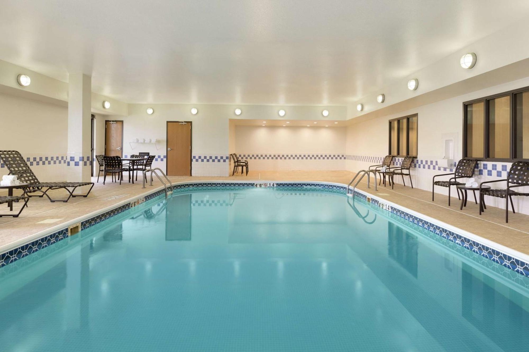 Hampton Inn Сан Анджело Экстерьер фото